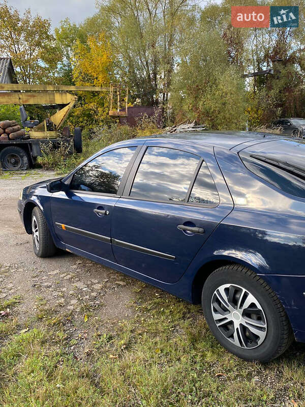 Ліфтбек Renault Laguna 2003 в Долині фото 9 Ліфтбек Renault Laguna 2003 в Долині
