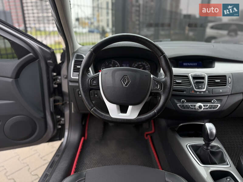 Универсал Renault Laguna 2011 в Киеве