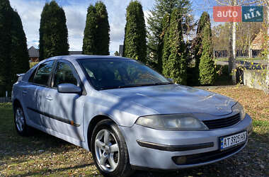 Ліфтбек Renault Laguna 2001 в  фото 10 Ліфтбек Renault Laguna 2001 в