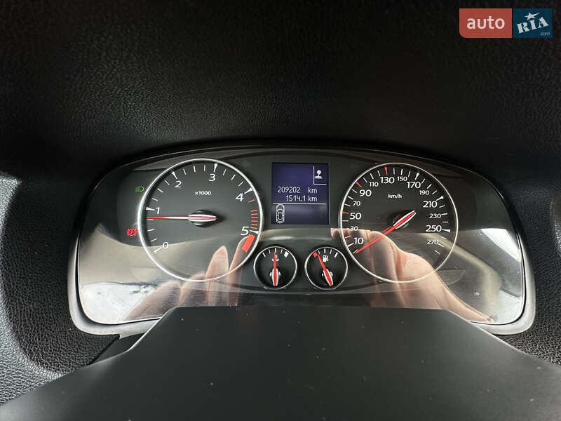 Лифтбек Renault Laguna 2011 в Черновцах