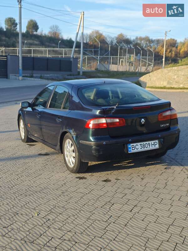 Ліфтбек Renault Laguna 2002 в Львові