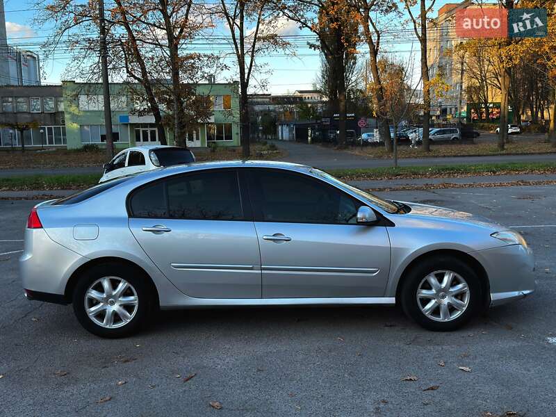 Ліфтбек Renault Laguna 2008 в Вінниці
