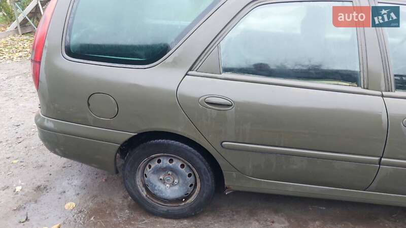 Универсал Renault Laguna 2000 в Березане