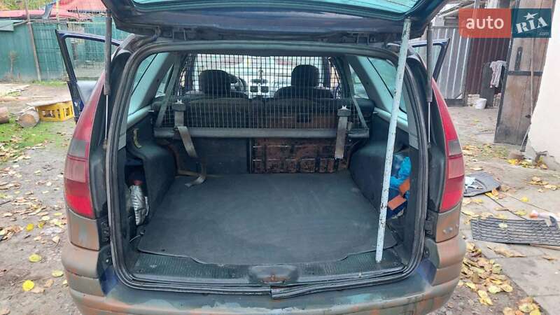 Универсал Renault Laguna 2000 в Березане