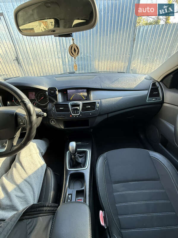 Универсал Renault Laguna 2008 в Киеве фото 50 Универсал Renault Laguna 2008 в Киеве