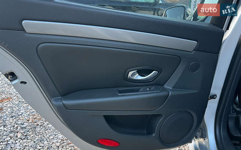 Лифтбек Renault Laguna 2012 в Коломые