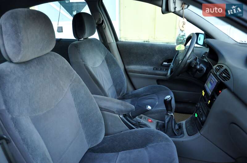 Лифтбек Renault Laguna 2003 в Львове фото 28 Лифтбек Renault Laguna 2003 в Львове