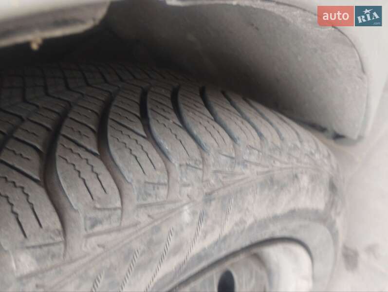 Универсал Renault Laguna 2003 в Коростышеве фото 12 Универсал Renault Laguna 2003 в Коростышеве