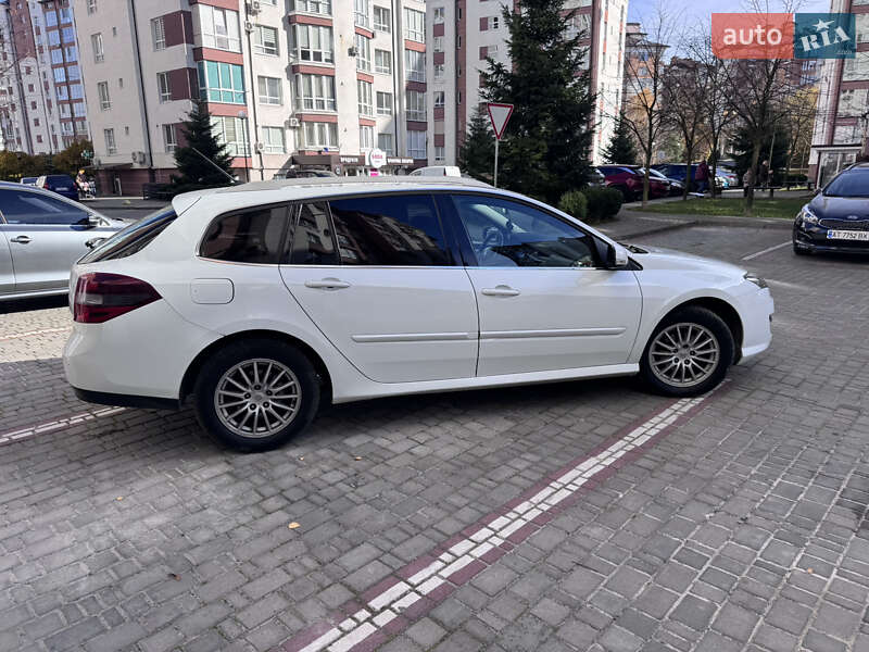 Универсал Renault Laguna 2011 в Ивано-Франковске