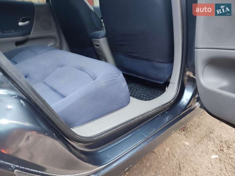Універсал Renault Laguna 2003 в Дубні фото 7 Універсал Renault Laguna 2003 в Дубні
