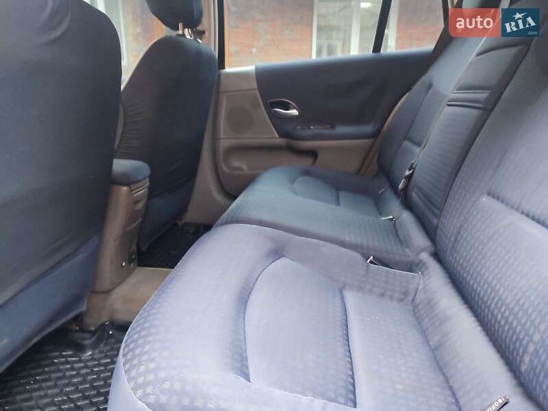 Універсал Renault Laguna 2003 в Дубні фото 13 Універсал Renault Laguna 2003 в Дубні