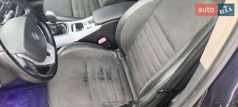 Универсал Renault Laguna 2008 в Каменском фото 16 Универсал Renault Laguna 2008 в Каменском