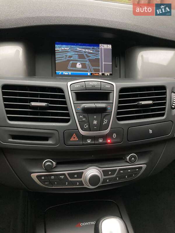 Лифтбек Renault Laguna 2012 в Киеве