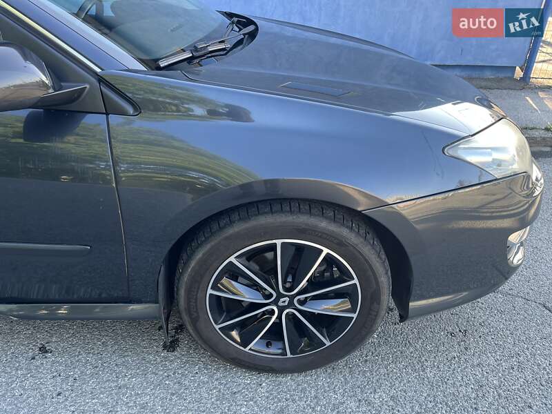 Универсал Renault Laguna 2012 в Ужгороде