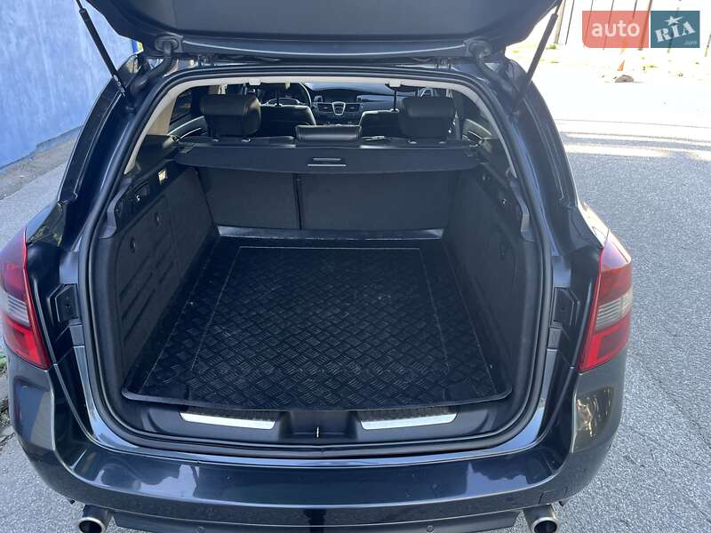 Универсал Renault Laguna 2012 в Ужгороде