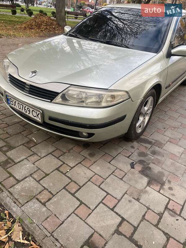 Ліфтбек Renault Laguna 2002 в Звягелі