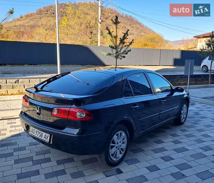Ліфтбек Renault Laguna 2007 в Мукачевому