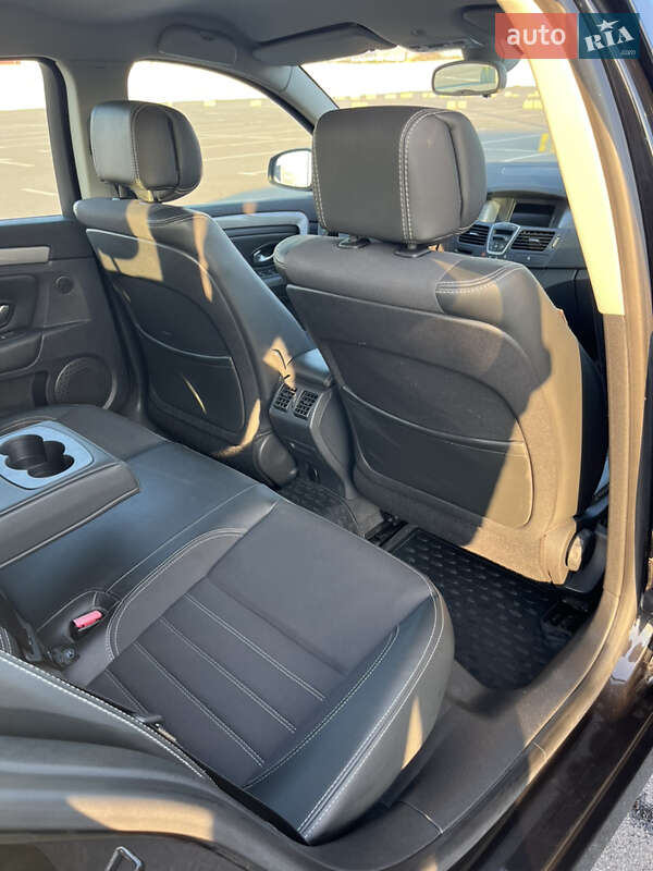 Універсал Renault Laguna 2011 в Львові фото 20 Універсал Renault Laguna 2011 в Львові