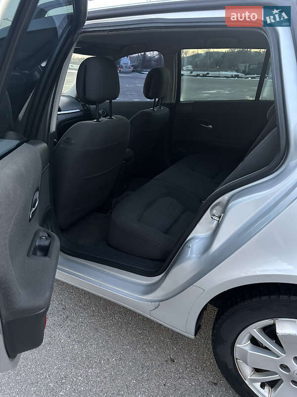 Универсал Renault Laguna 2006 в Киеве