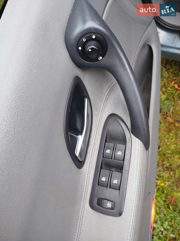 Універсал Renault Laguna 2003 в Тернополі