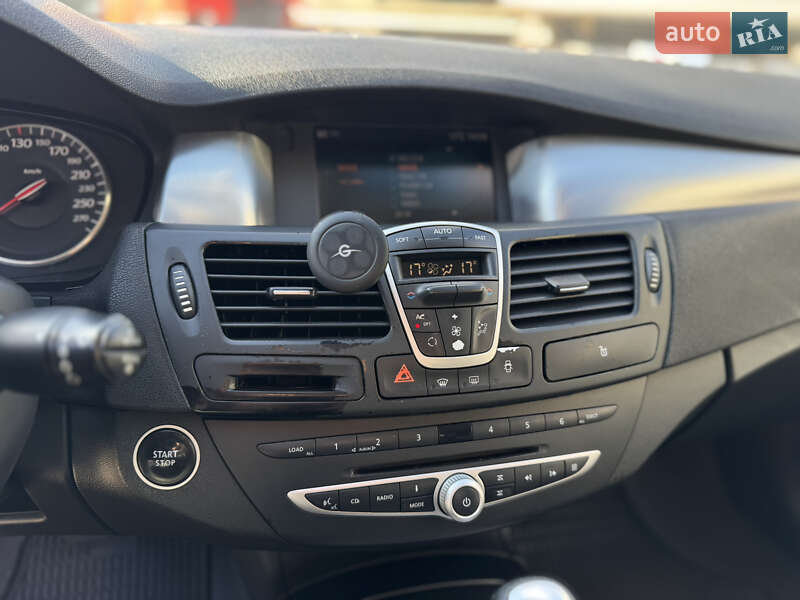 Купе Renault Laguna 2011 в Киеве