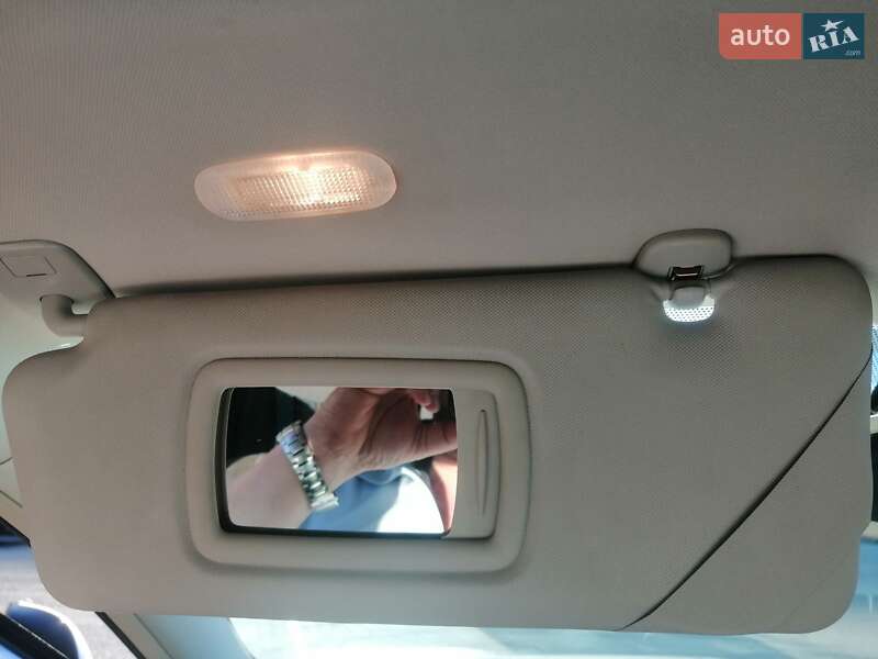 Универсал Renault Laguna 2011 в Полтаве фото 36 Универсал Renault Laguna 2011 в Полтаве