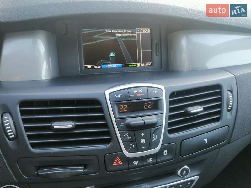 Универсал Renault Laguna 2011 в Полтаве фото 40 Универсал Renault Laguna 2011 в Полтаве