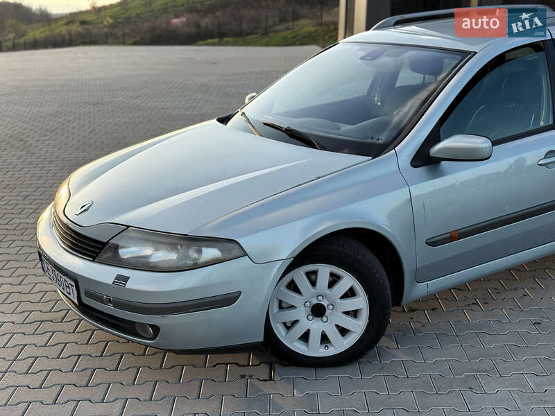 Універсал Renault Laguna 2001 в Чернівцях