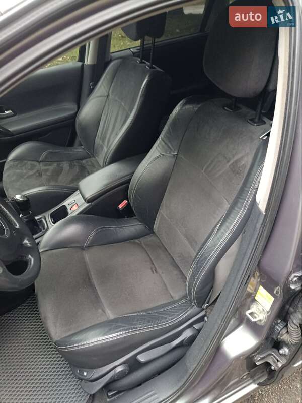 Універсал Renault Laguna 2006 в Дубні фото 44 Універсал Renault Laguna 2006 в Дубні