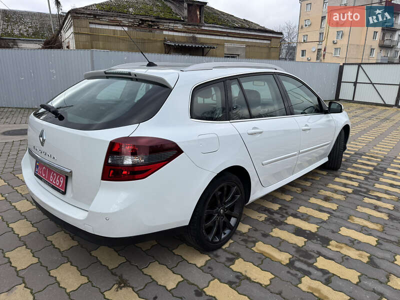 Универсал Renault Laguna 2013 в Яготине