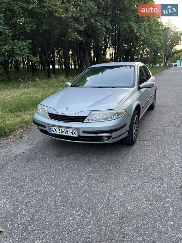 Ліфтбек Renault Laguna 2002 в Лозовій