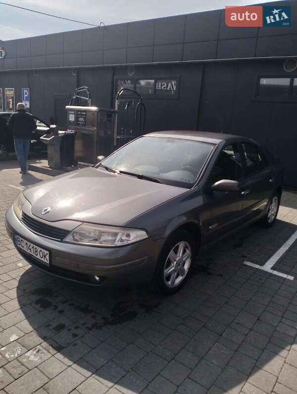 Ліфтбек Renault Laguna 2004 в Львові фото Ліфтбек Renault Laguna 2004 в Львові