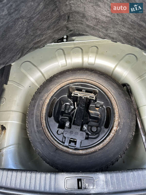 Лифтбек Renault Laguna 2004 в Полтаве