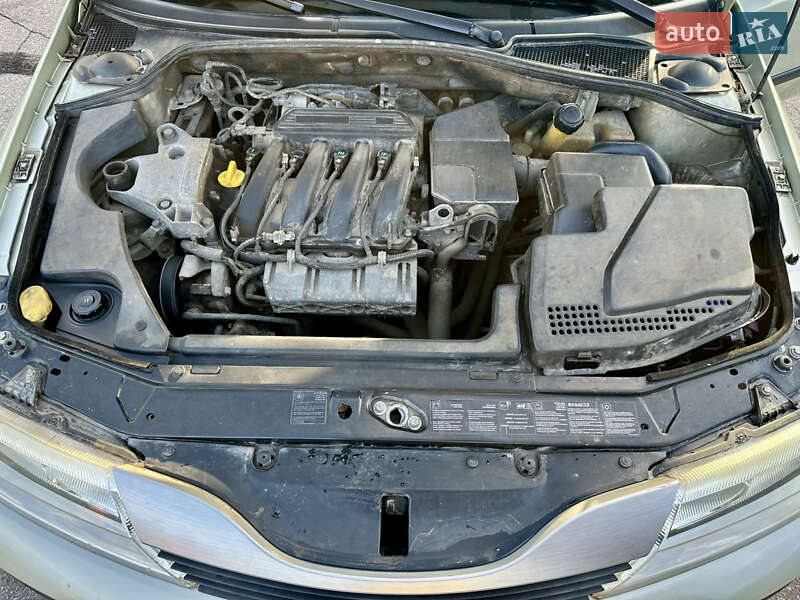 Лифтбек Renault Laguna 2004 в Полтаве