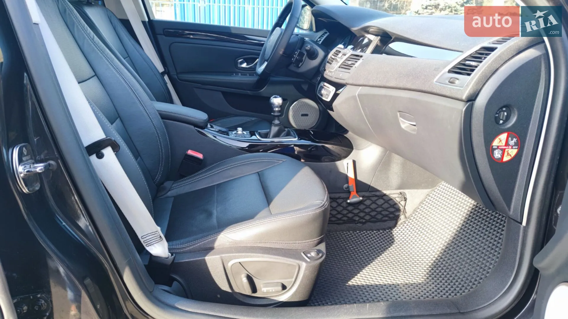 2013 Renault Laguna - мініатюра 31