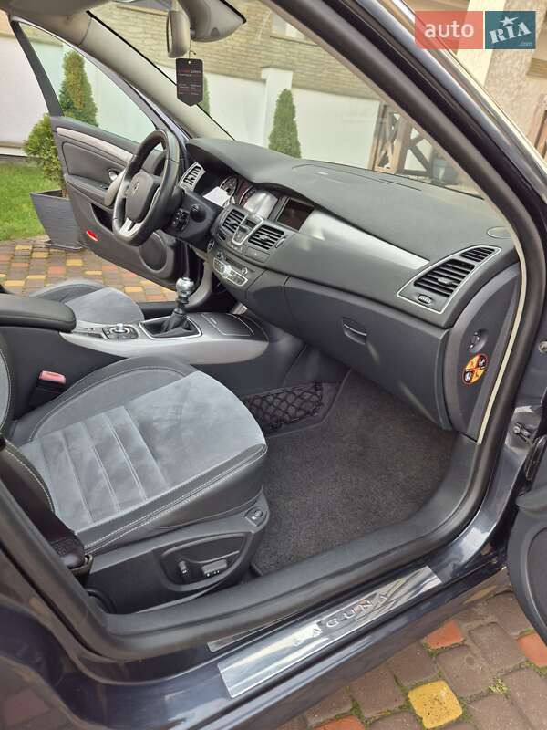Універсал Renault Laguna 2011 в Львові фото 23 Універсал Renault Laguna 2011 в Львові