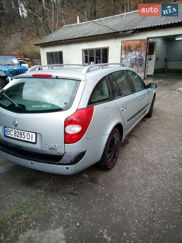 Универсал Renault Laguna 2001 в Сколе