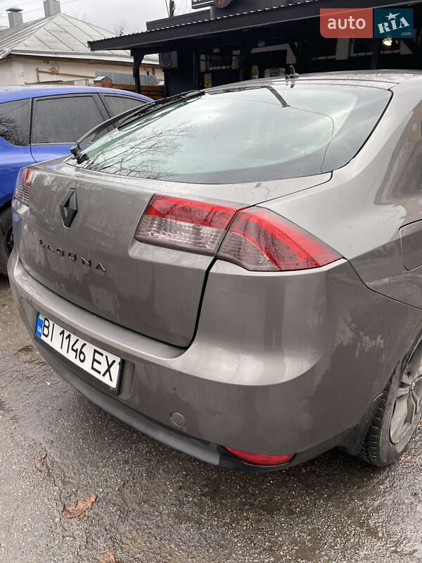 Лифтбек Renault Laguna 2009 в Полтаве