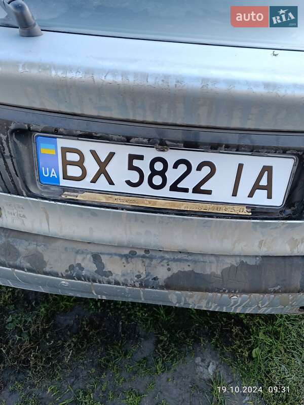 Ліфтбек Renault Laguna 1999 в Кам'янець-Подільському