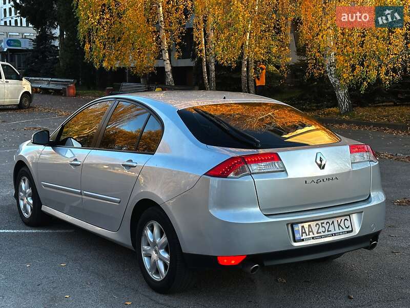 Лифтбек Renault Laguna 2008 в Виннице