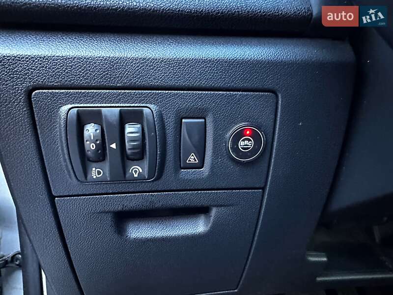 Лифтбек Renault Laguna 2008 в Виннице