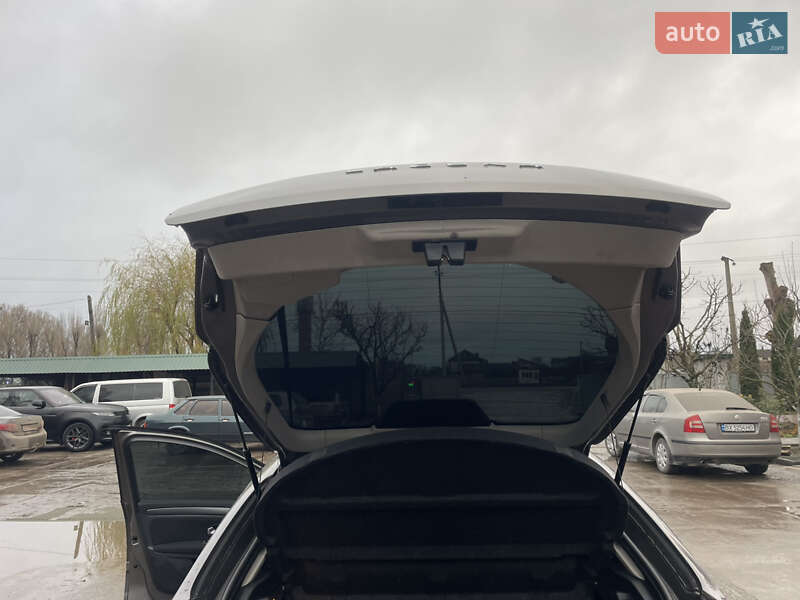 Лифтбек Renault Laguna 2008 в Теофиполе