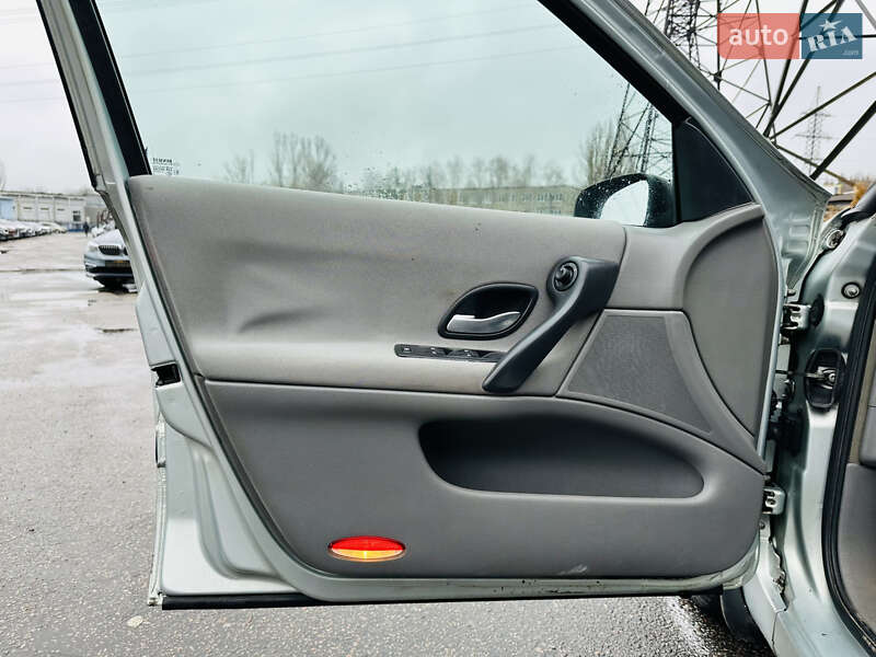 Лифтбек Renault Laguna 2005 в Харькове