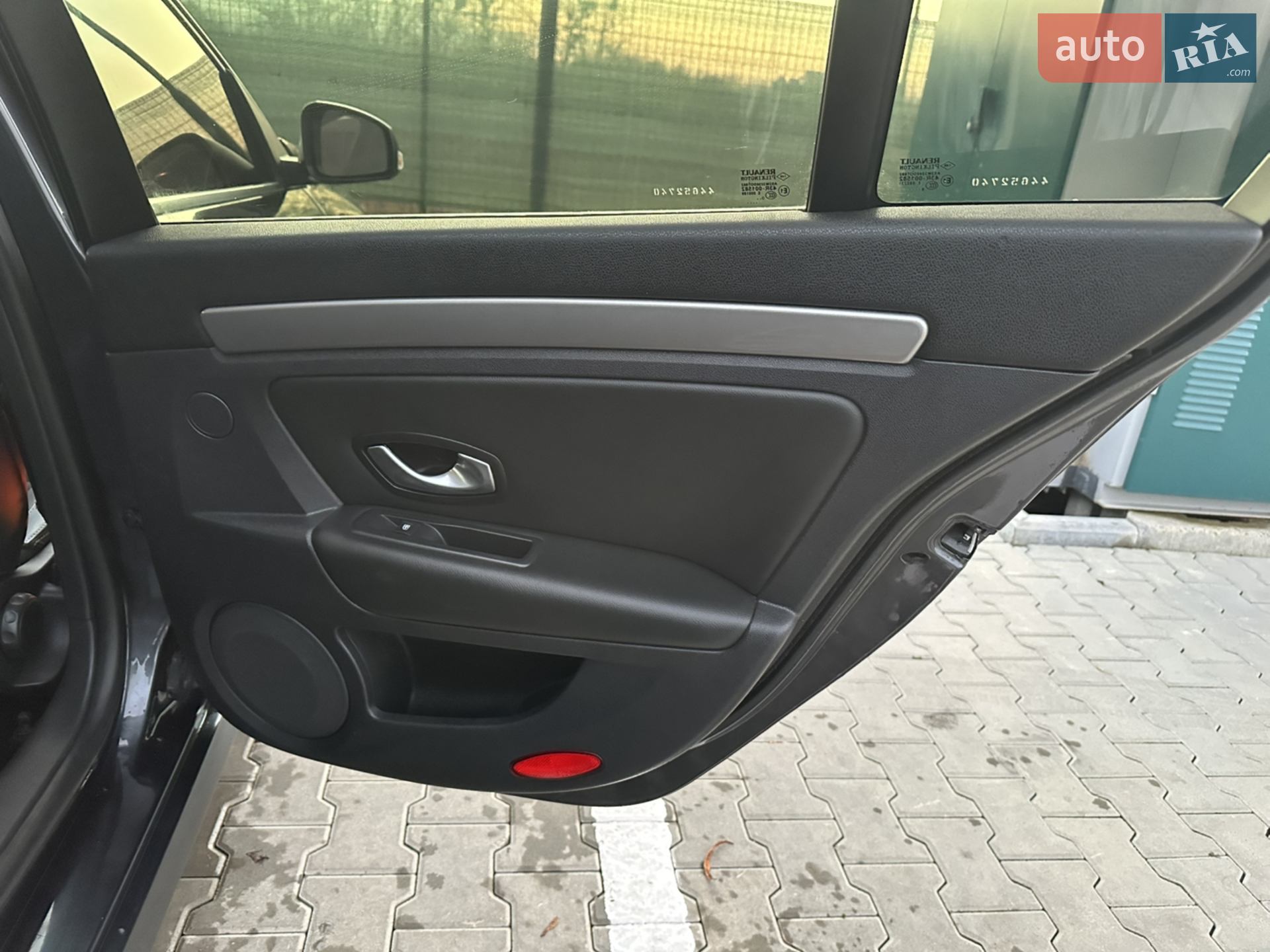 2010 Renault Laguna - мініатюра 28