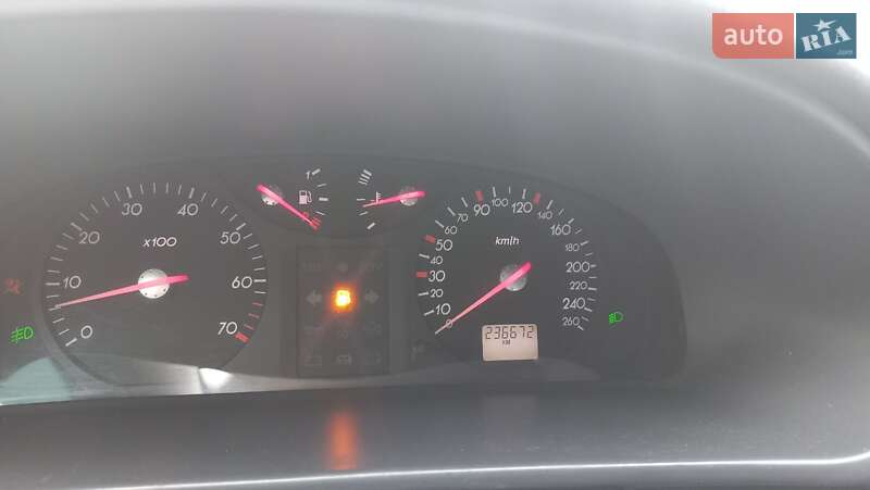 Ліфтбек Renault Laguna 2005 в Києві фото 12 Ліфтбек Renault Laguna 2005 в Києві