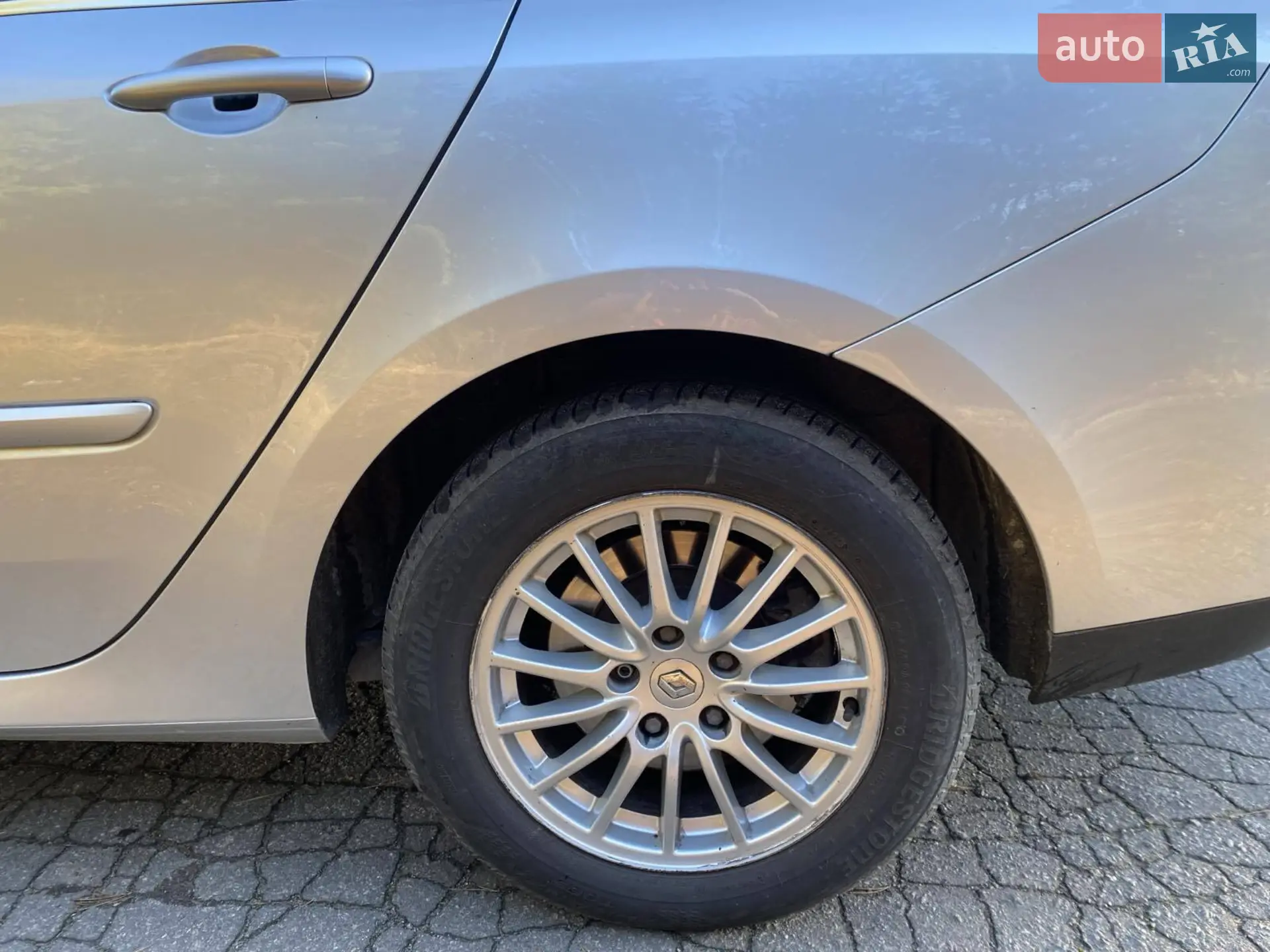 2012 Renault Laguna - мініатюра 17