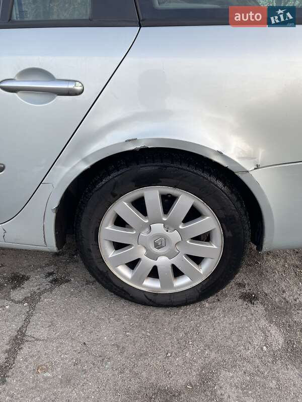 Універсал Renault Laguna 2004 в Кам'янському