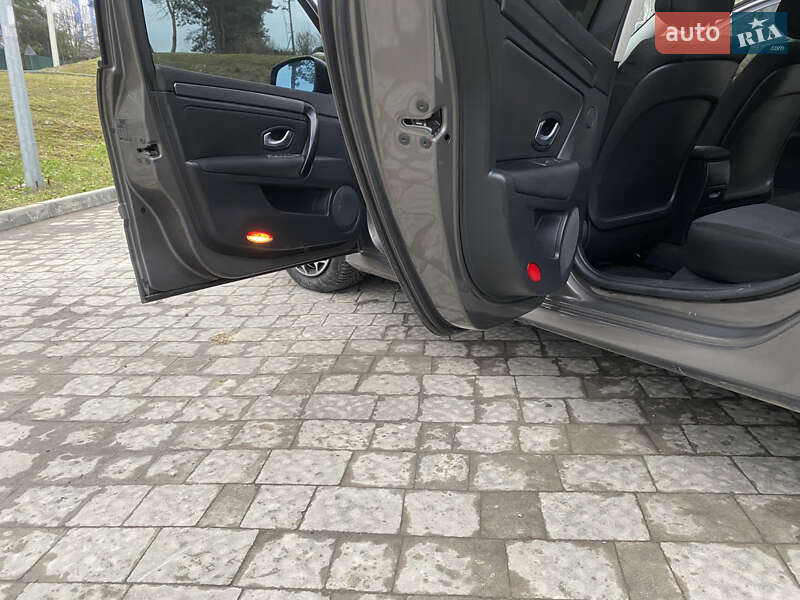 Ліфтбек Renault Laguna 2008 в Новояворівську