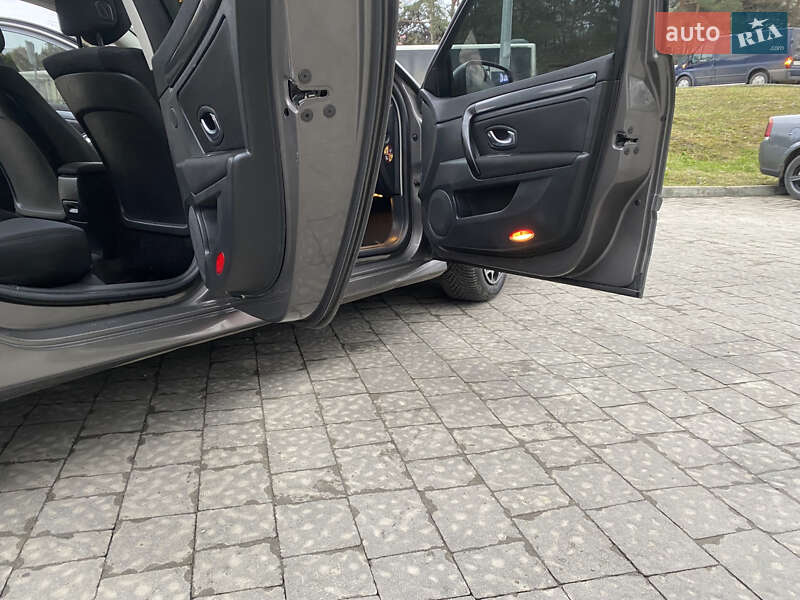 Ліфтбек Renault Laguna 2008 в Новояворівську