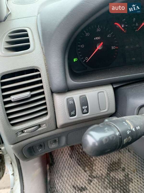 Універсал Renault Laguna 2002 в Радомишлі